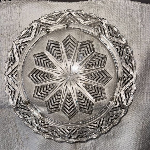Feather Star 11.5” vintage pressed glass footed cake plate serving tray - Picture 2 of 4